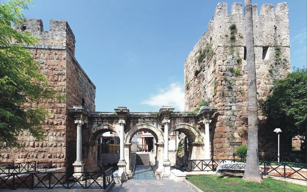 Hadrian Gate Hotel Antalya Extérieur photo